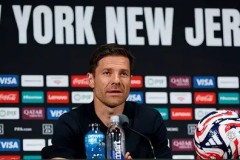 欧洲联赛焦点战：皇马姆巴佩传射，拜仁领跑，尤文逆转惊险榜首